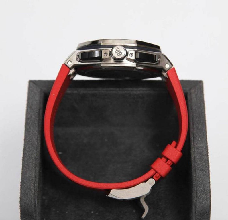 Audemars Piguet AP43 ROOC Blue Dial
Rhodium Chrono Titanium - Velouré