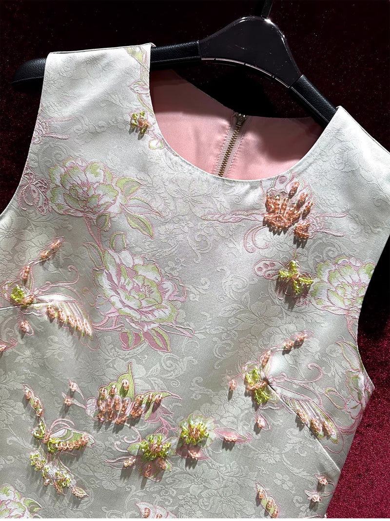 Sleeveless A - Line Dress - Velouré